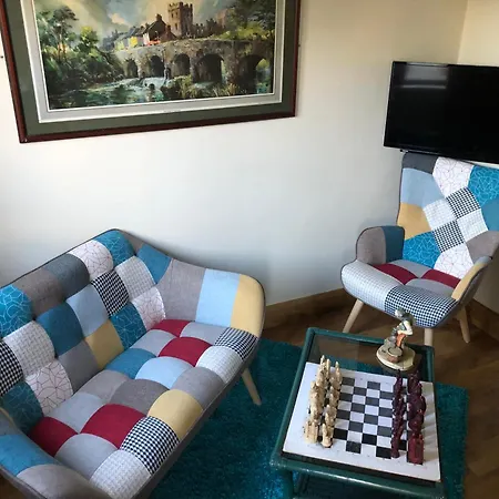 Woodview House 4*