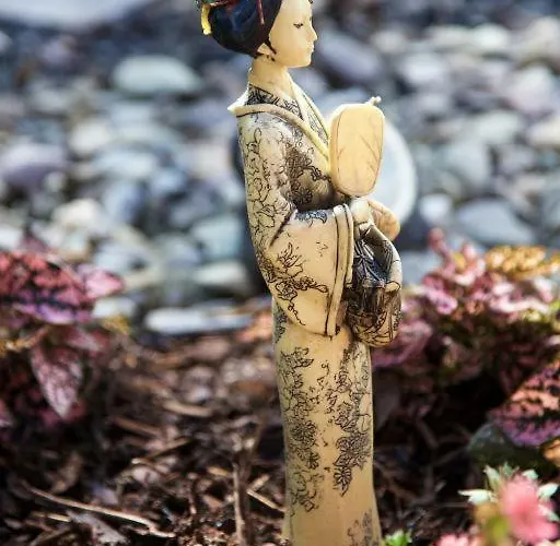 Woodview House Bed & Breakfast 4*