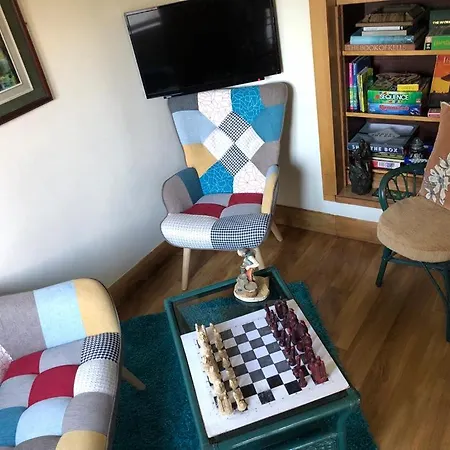 Woodview House Bed & Breakfast 4*